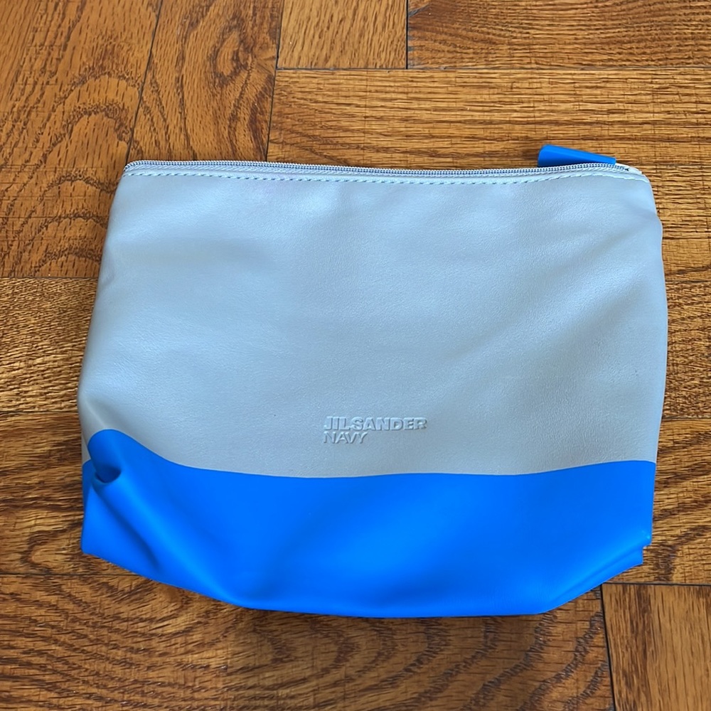 Jil Sander navy Lufthansa business class amenity kit (empty bag)